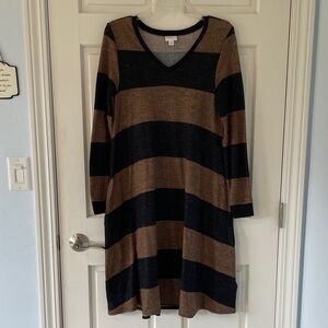 LulaRoe Long Sleeve Striped V-Neck Dress with pockets - Black and Brown